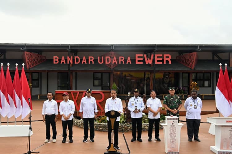 Info Grafis: Pengembangan Bandara Ewer Papua