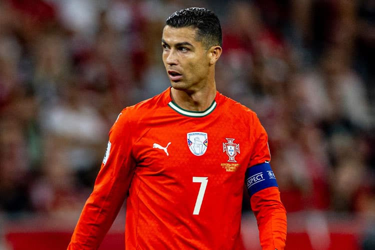 Tua-tua Keladi, Cristiano Ronaldo Torehkan Rekor Lagi
