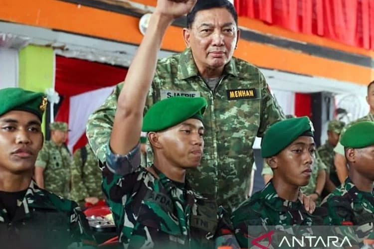 Menhan RI Minta Prajurit TNI dan Polisi Kompak Melayani Rakyat