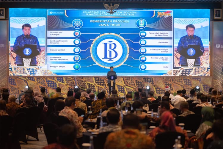 Ekonomi Jatim 2025 Tumbuh di Tengah Gejolak Global