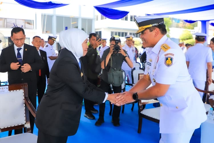 Gubernur Khofifah Apresiasi Kontribusi TNI AL