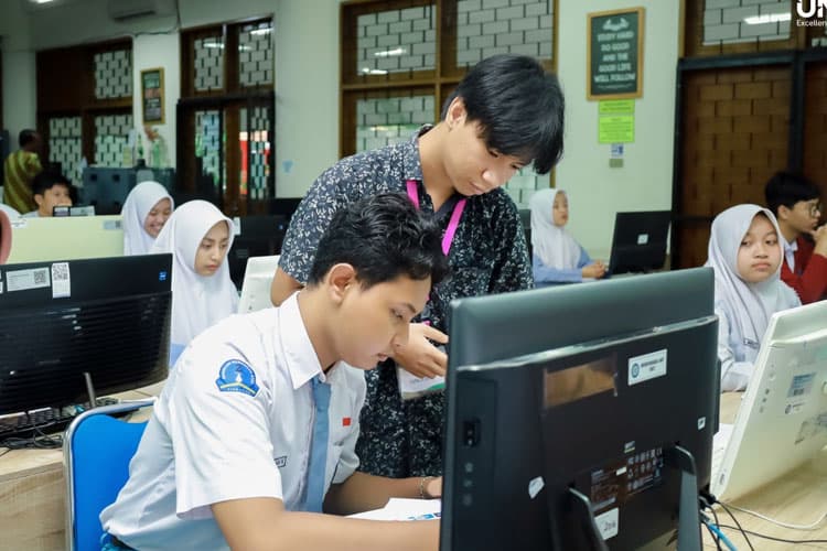 RIbuan Pelajar Indonesia Ikuti Olimpiade di Unair,