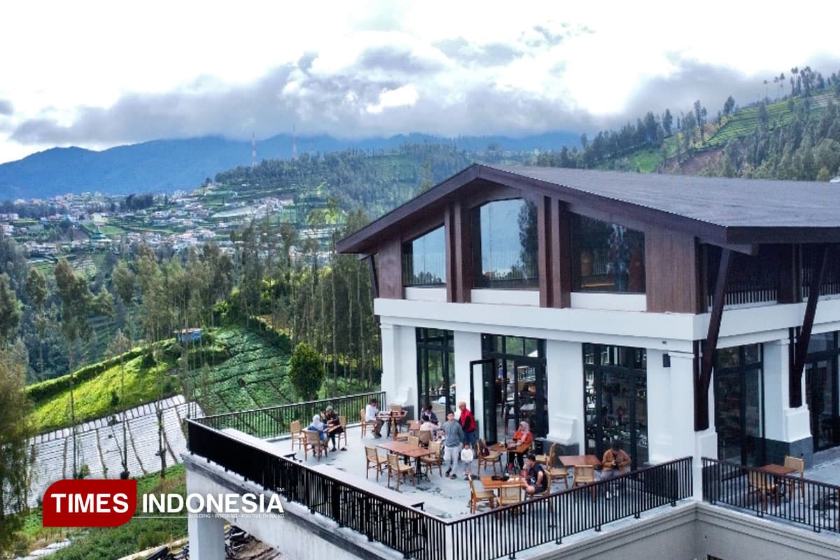 Kemewahan Jambuluwuk Bromo Resort & Poshtel