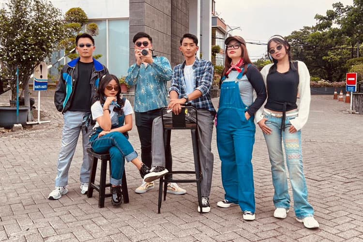 Para Tamu di Ajak Nostalgia ke Era 90-an di Dafam Pacific Caesar Surabaya