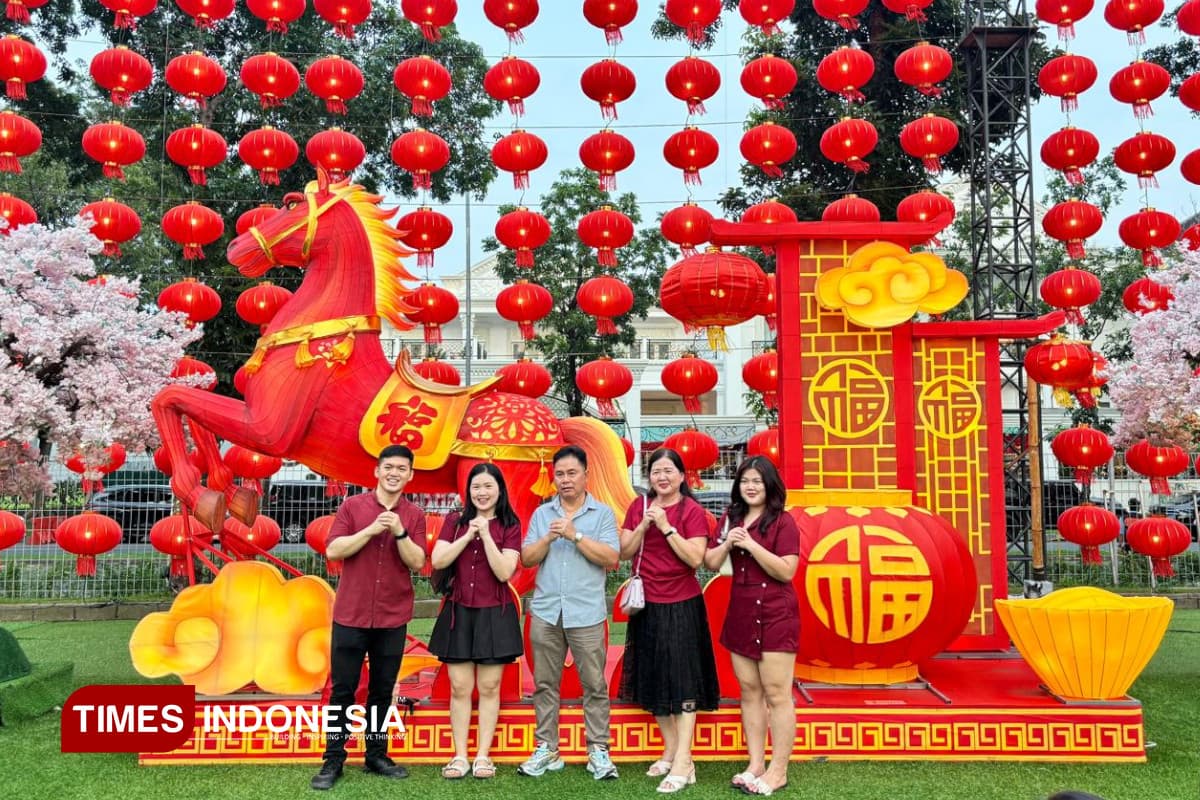Kemeriahan Imlek di Pakuwon City Mall, Hadirkan Parade Kuda Api 'The Myth: Horse of Fire'